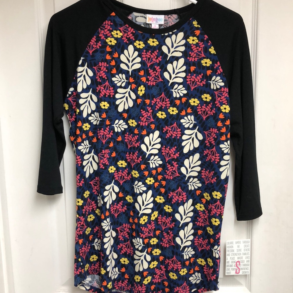 LulaRoe Randy Shirt